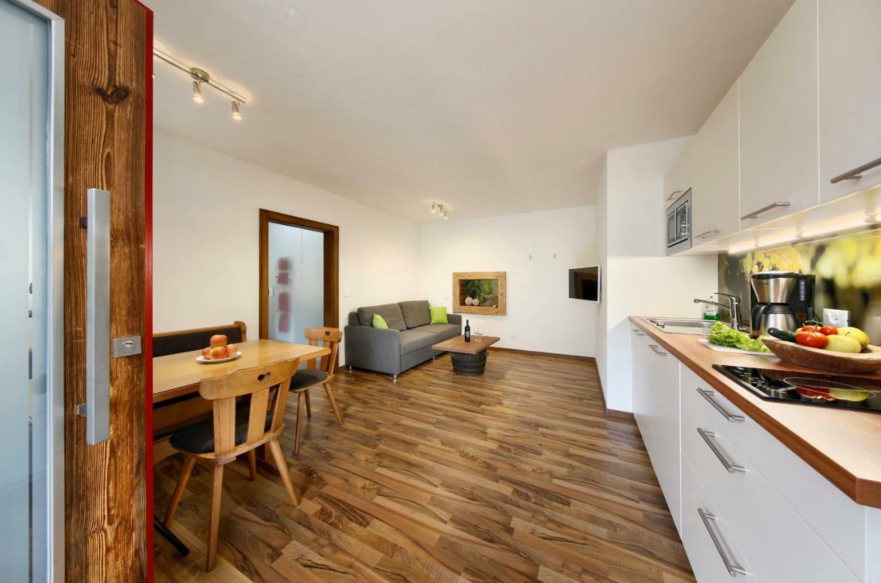 Bognerhof Apartment ริเฟียโน ภายนอก รูปภาพ
